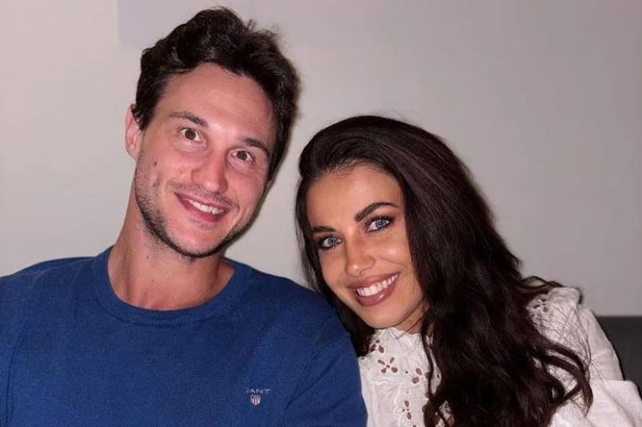 Pregnant wife of basketball player Danilo Gallinari bitten by shark
