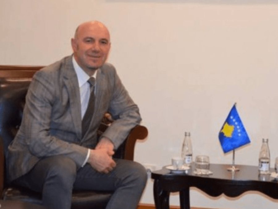 Sulmohet deputeti i Kuvendit të Kosovës dhe familja e tij