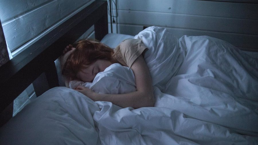Why can't some people sleep without covering up even on the hottest summer