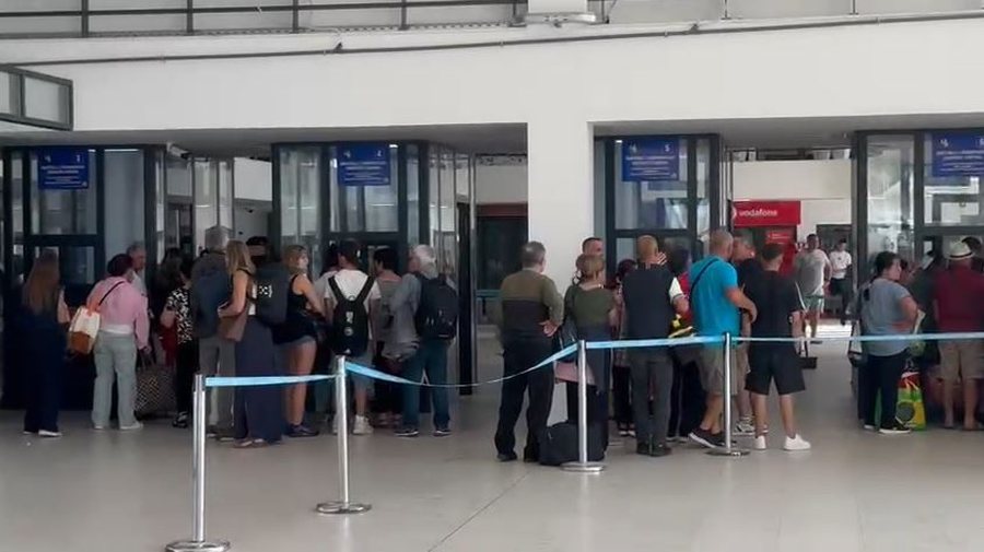 Fluks pasagjerësh në Vlorë, kulmi pritet javën e dytë