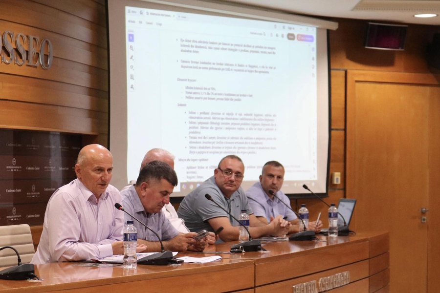 Skema Kombëtare e Investimeve, zv/ministri i Bujqësisë takon