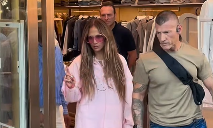 Jennifer Lopez shtanget në Stamboll, dyqani luksoz i refuzon hyrjen