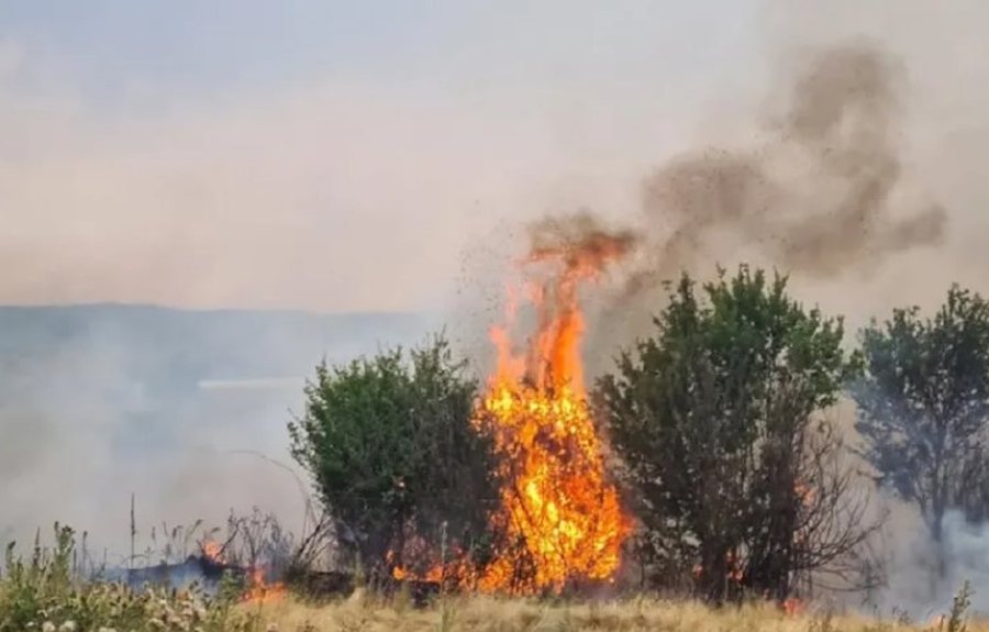 Zjarret në Kosovë, kërkohet ndërhyrja e KFOR