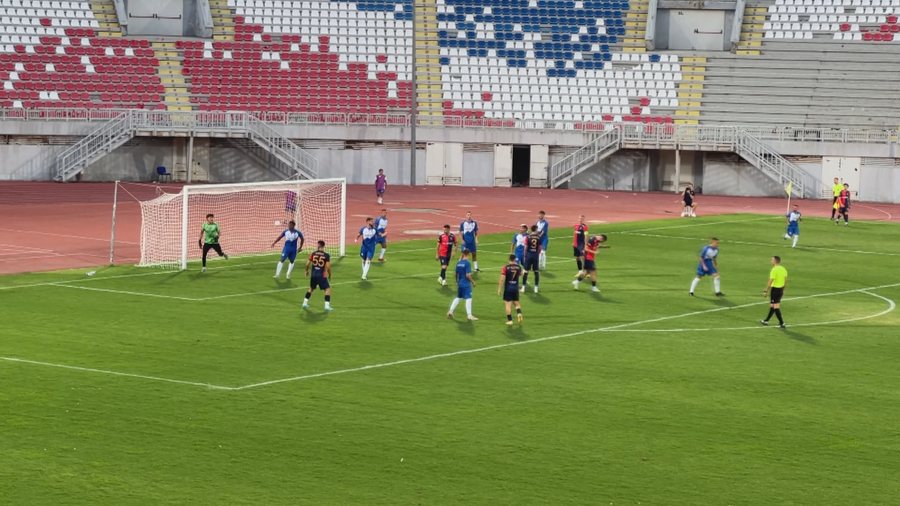 Përgatitjet për sezonin e ri, Vllaznia fiton miqësoren me