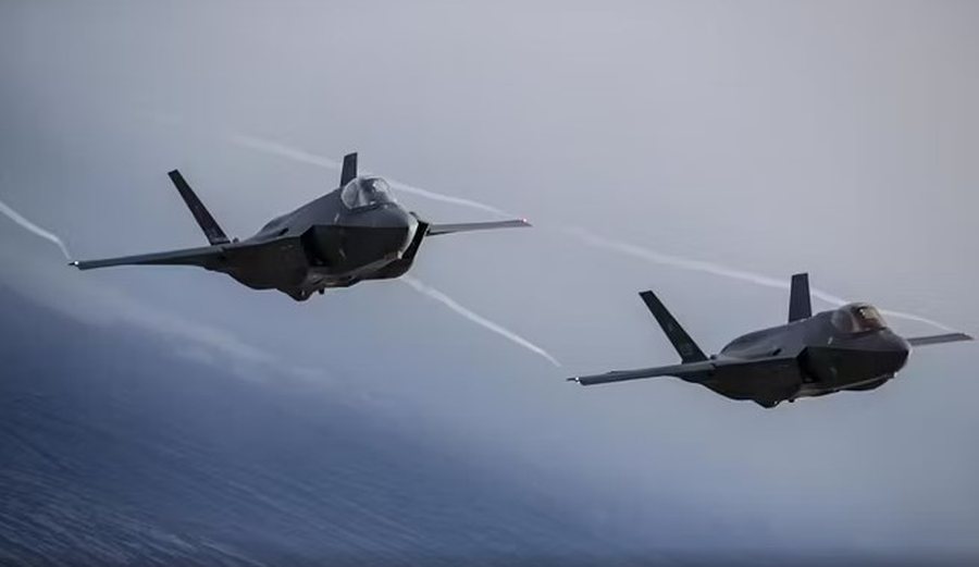 Tension mbi detin Baltik, dy avionë italianë F-35 ndjekin avionin