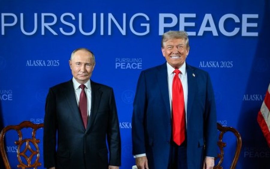 Bota mban frymën, Trump dhe Putin ballë për ballë në