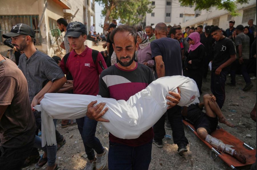 Viktima dhe evakuime me forcë, Izraeli bombardon spitalin në Gaza. Nis