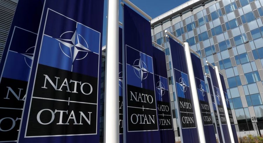 Shefat e NATO-s zhvillojnë “bisedë të hapur” rreth