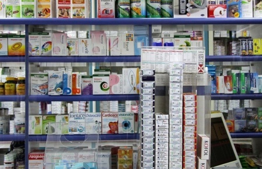 Futi medikamente kontrabandë, në pranga administratori i një