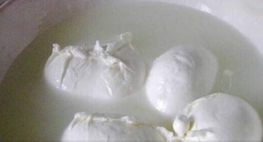 Skandal në Itali, zbulohet përmbajtje hekuri në mocarela,