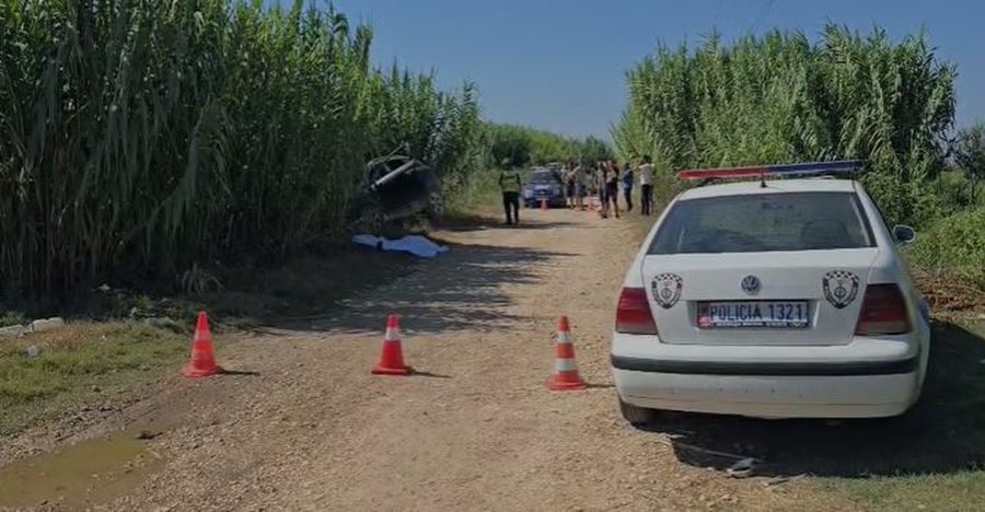 Aksident me vdekje në Fier, dyshohet se drejtuesi pësoi arrest kardiak