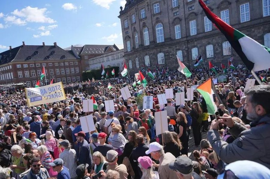 Dhjetëra mijëra protestues pro Gazës në 40 qytete