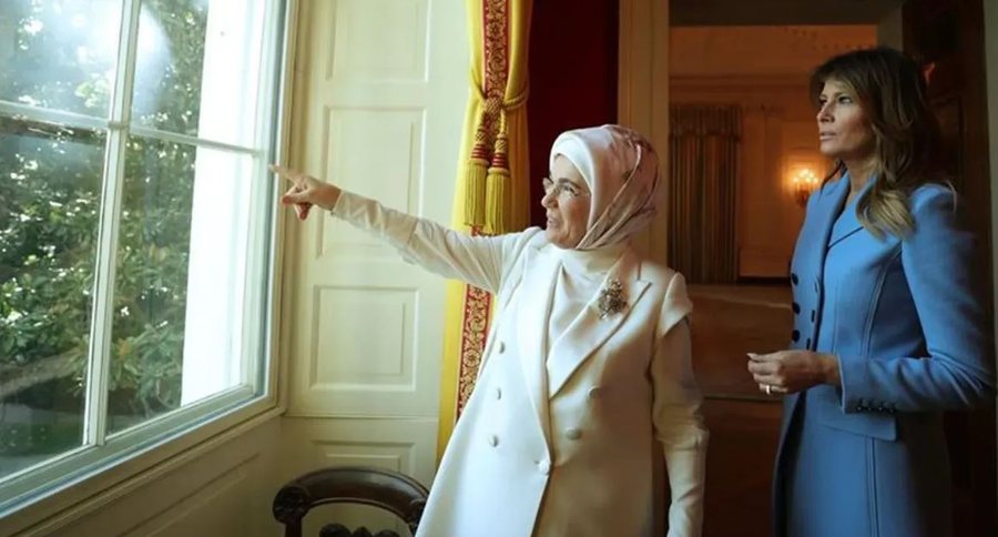 Gruaja e Erdoganit, letër Melania Trump për fëmijët