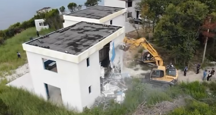 Rama publikon pamjet, aksioni për objektet e paligjshme shtrihet te Kepi i