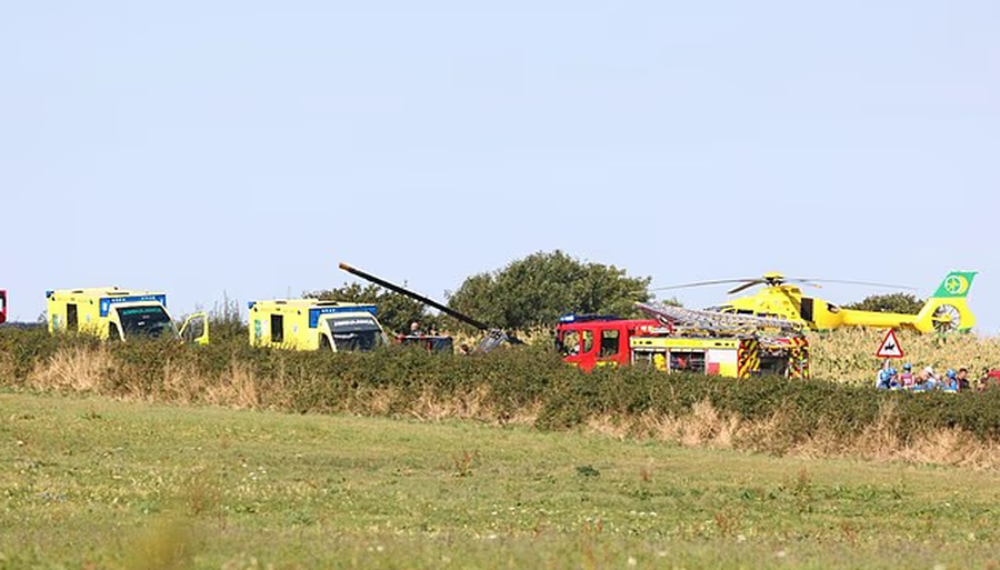 Rrëzohet helikopteri turistik në Isle of Wight