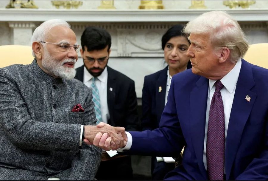 Hyn në fuqi tarifa prej 50% e Trump ndaj Indisë, Modi udhëton