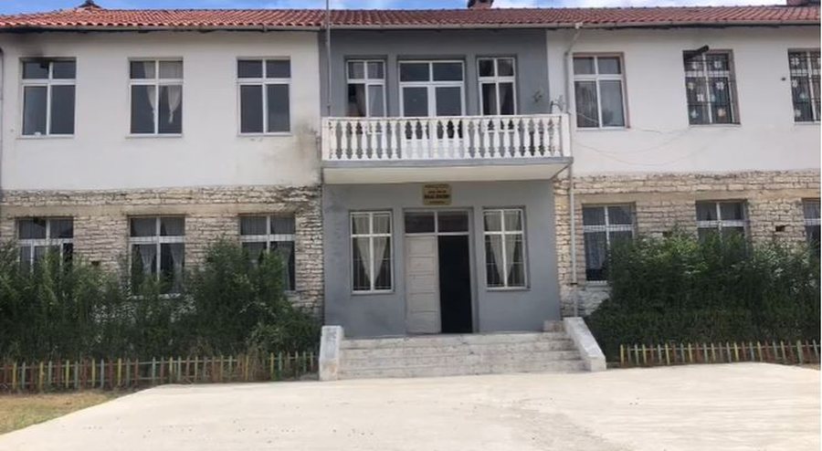Tkurrje e nxënësve në Gjirokastër, shumë shkolla