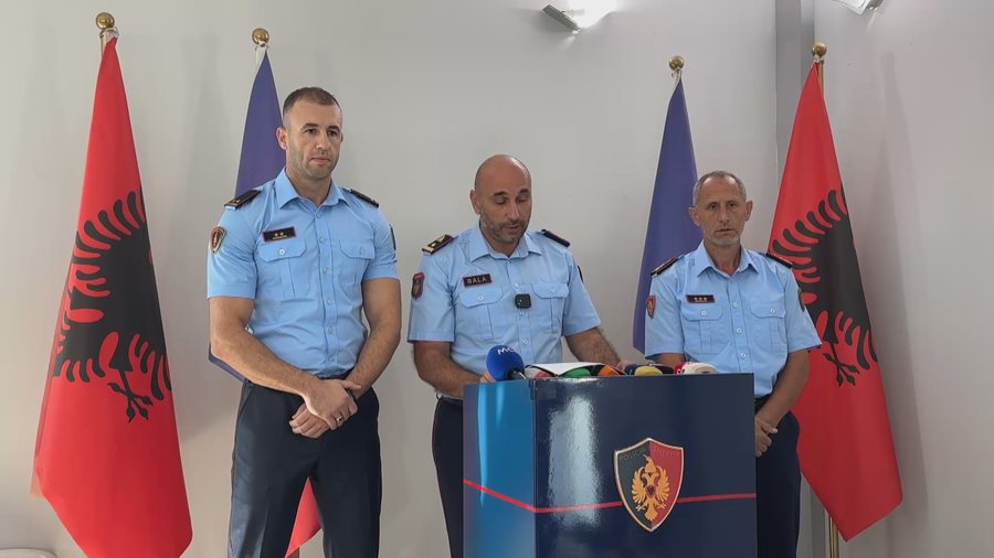 Ndërtoi kompleks me fushë minifutbolli dhe pishinë kur ishte