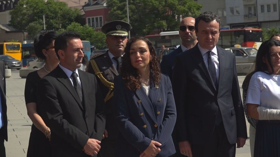 Kurti mbron Bashën dhe harron Aliun. Presidentja krah kryeministrit: