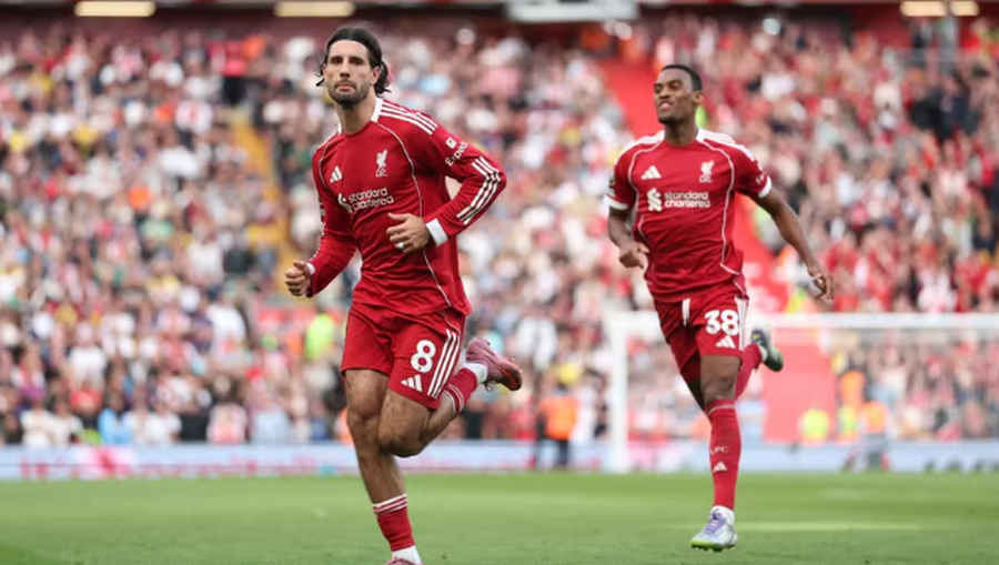 Perla e Szoboszlai e nxjerr Arsenalin pa pikë nga “Anfield”