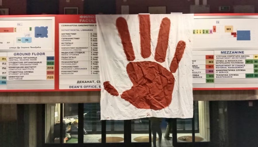 Universitetet në Serbi presin rikthimin e studentëve pas protestave