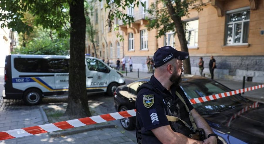 Zelensky thotë se është arrestuar i dyshuari për vrasjen e