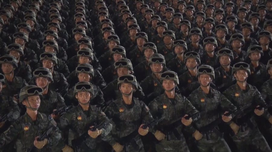Parada e fuqisë së Jinping nga Tienanmeni, Kina i çon mesazh