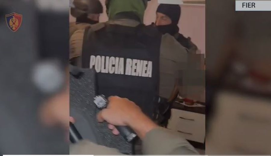 Goditi me grusht punonjësin e burgut në Fier, arrestohet pas 7 muajsh