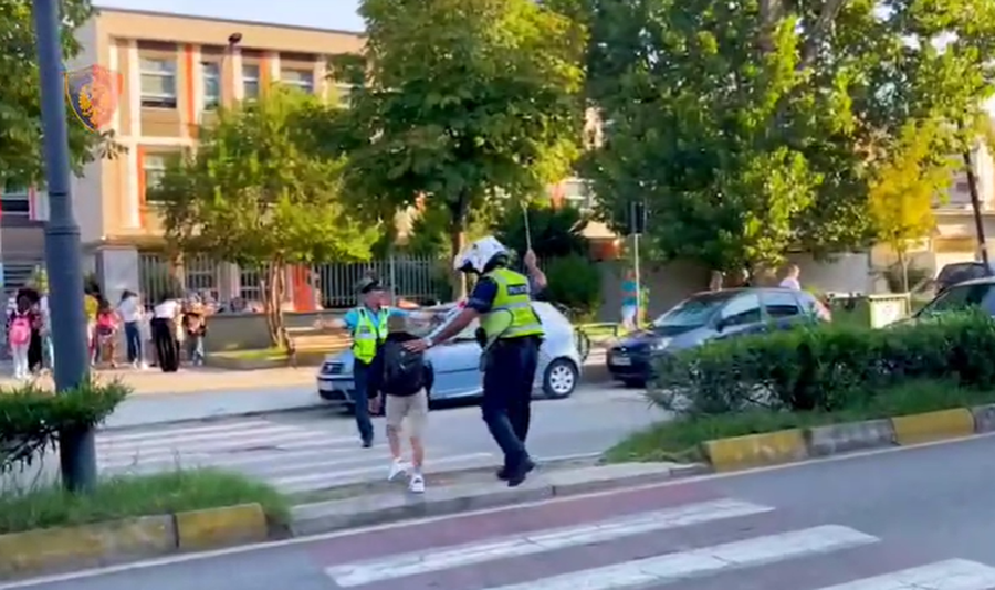 Policia e Shtetit mesazh për nxënësit e mësuesit me rastin e