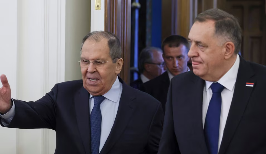 Lavrov mbështet Dodik dhe fajëson Perëndimin për krizën