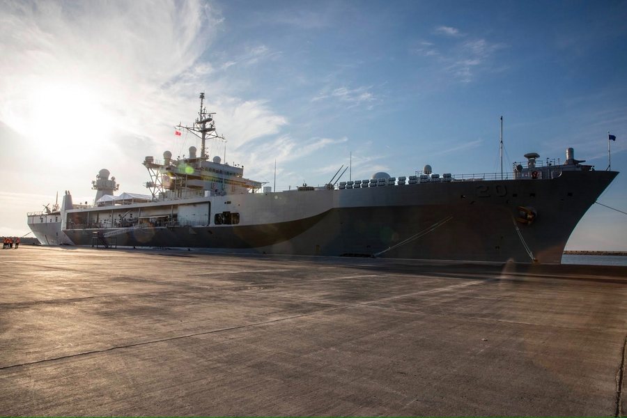 Luftanija amerikane “USS Mount Whitney” ankorohet në Porto