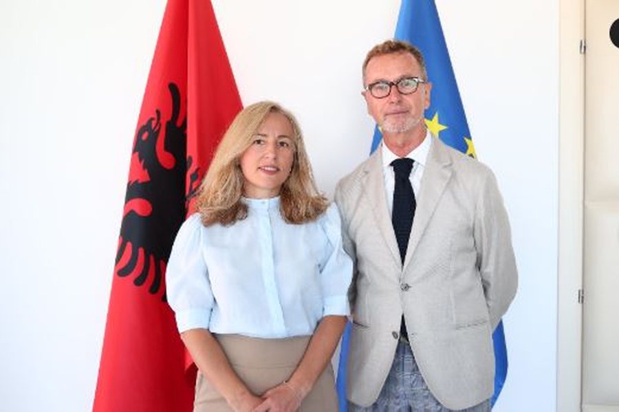 Emërimi i kreut të ri të SPAK, ambasadori i BE-së takon