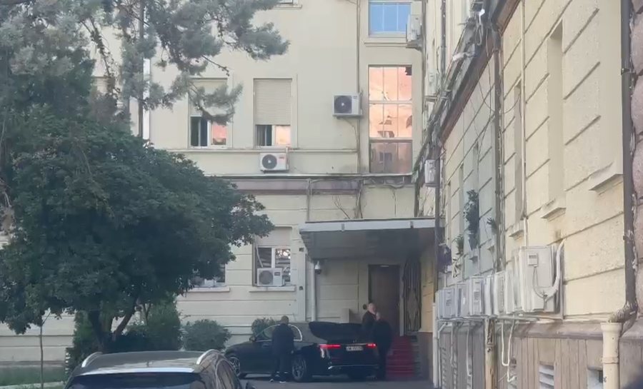PS mbledh grupin parlamentar, ja fokusi i socialistëve