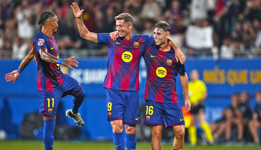 3 futbollistë shënojnë dygolësh, Barcelona shkatërron
