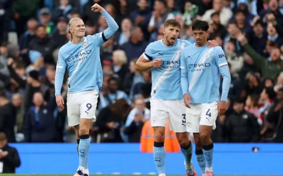 Manchester vishet blu, City i jep ''leksion futbolli''