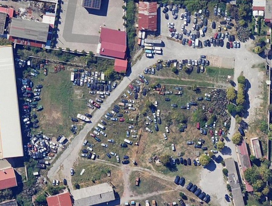 Nga pikë mjetesh të bllokuara në park lojërash