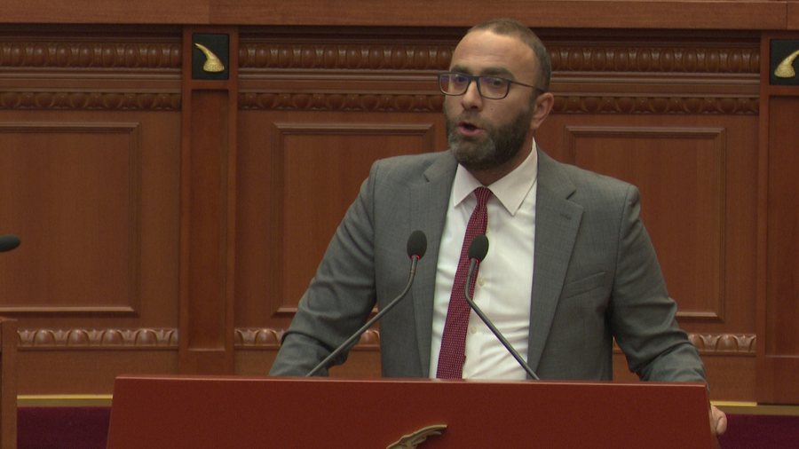 Bardhi i drejtohet Peleshit: E nisët detyrën duke shkelur rregulloren