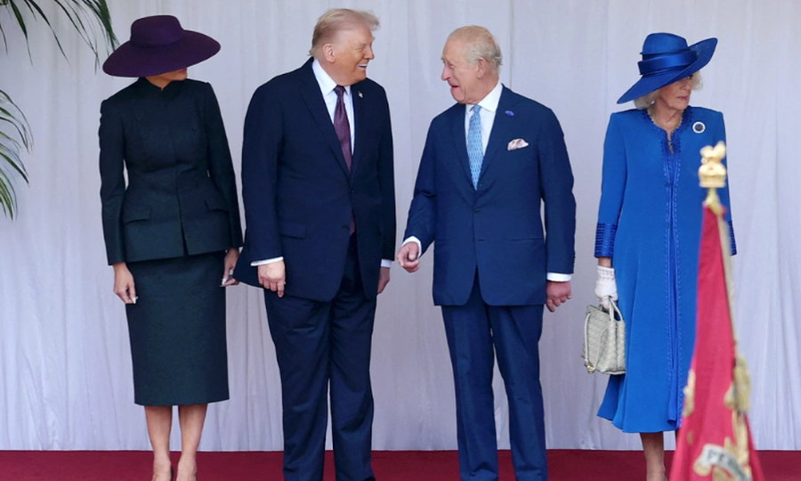 Trump thyen protokollin në Britani, u vonua 21 minuta dhe nuk u përkul