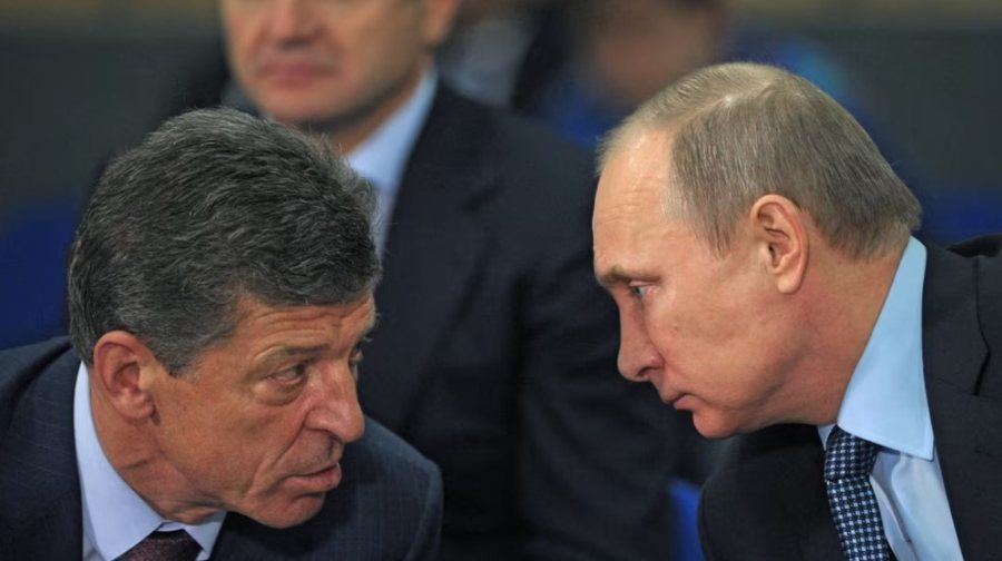 Bashkëpunëtori i ngushtë i Putin, Kozak jep dorëheqjen!