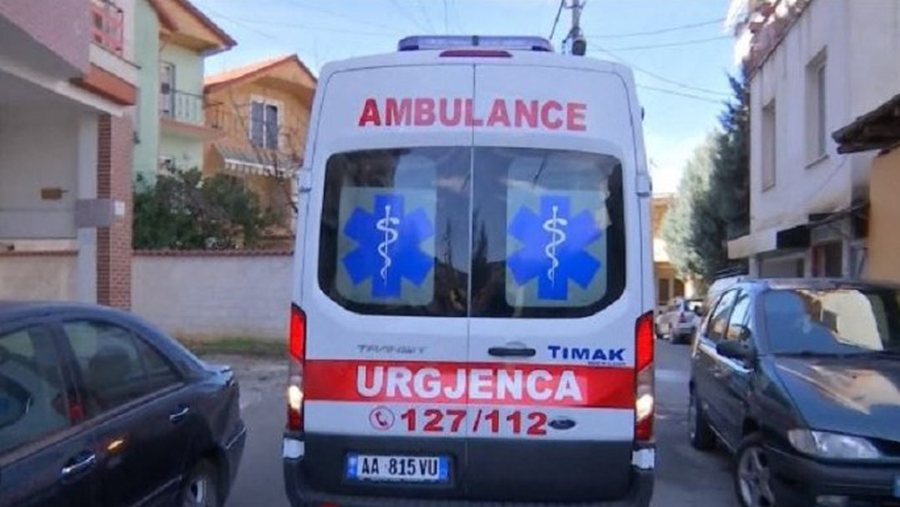 Bie nga lartësia teksa po ecte në mal, ndërron jetë
