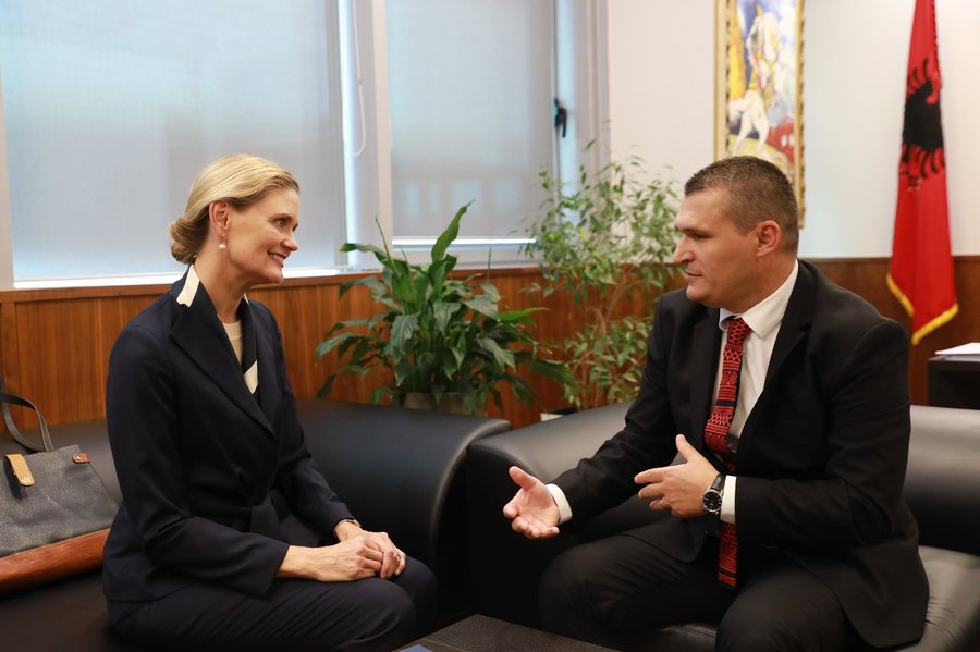 E Ngarkuara me Punë e SHBA takon Dumanin: U diskutua lufta kundër