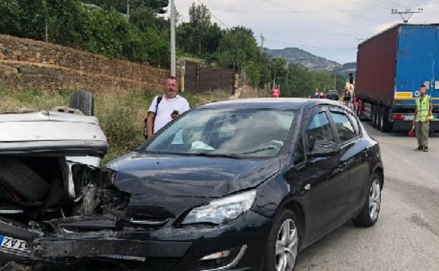 Aksident i rëndë në Vorë, një i vdekur dhe dy të