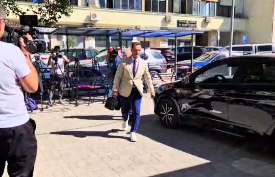 Gjykata e Posaçme shqyrton kërkesën e Meta për shfuqizim