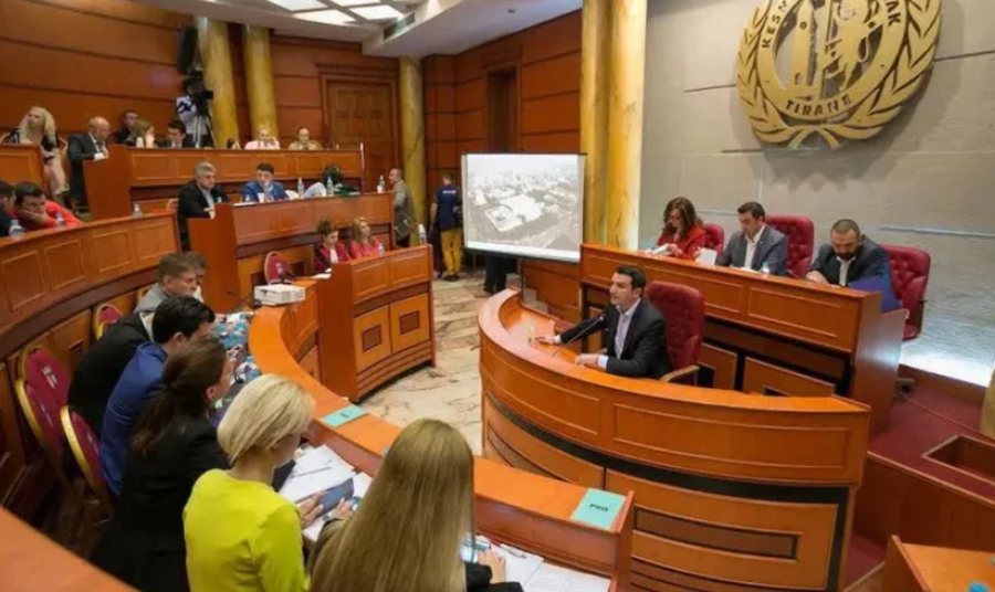 Sekretari i Këshillit Bashkiak letër Veliajt: Nuk ka vendim që