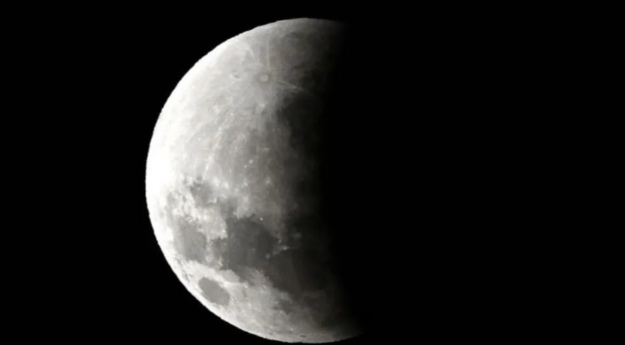 NASA gati misionin e parë me ekuipazh në Hënë pas 50 vjet
