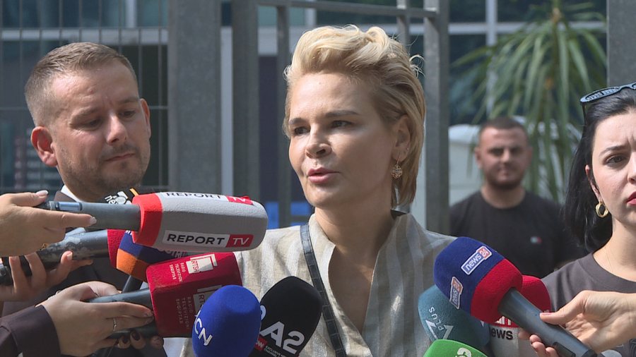 Shtyhet seanca paraprake për Metën, në gjyq paraqitet vetëm