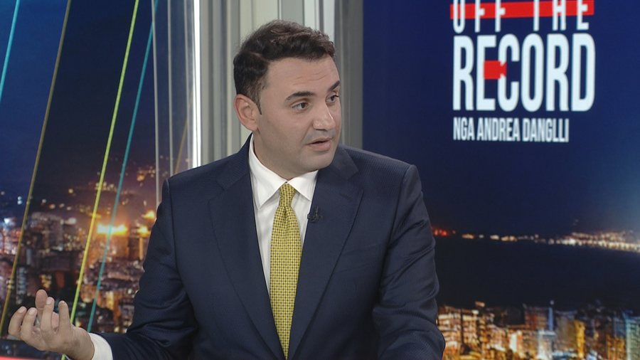 PD përgatit fletërrufetë, Këlliçi: Mur turpi për