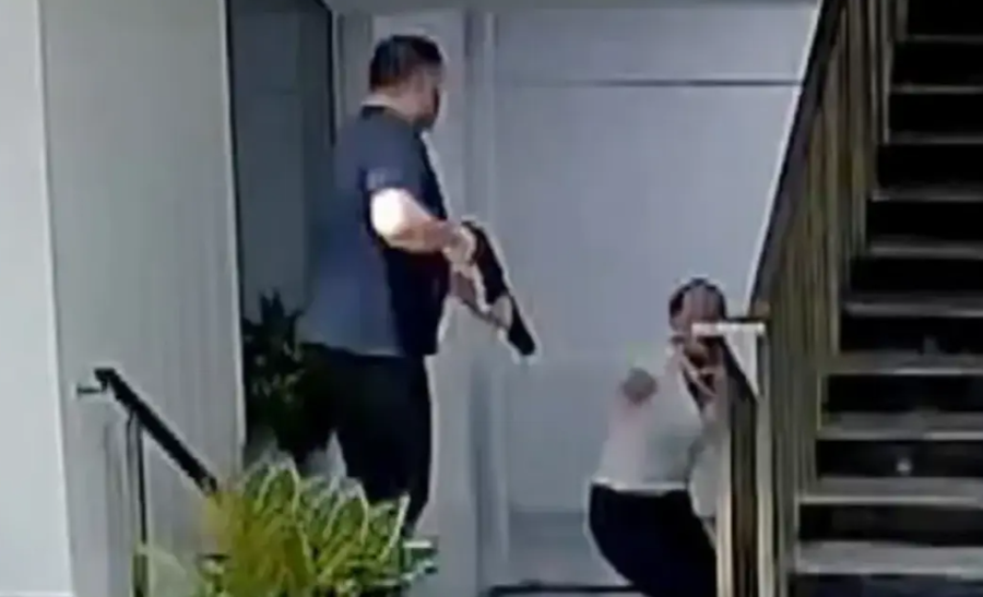 Krim brutal në Turqi, momenti kur burri ekzekuton ish-gruan me pushkë