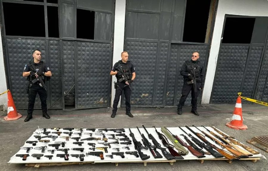 Policia e Kosovës shkatërron mbi 760 armë ilegale
