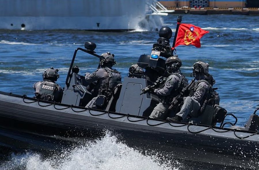 “Rusia po ndihmon Kinën të pushtojë Tajvanin!”